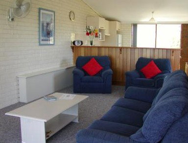 Penguin Mews - Lennox Head Accommodation 0
