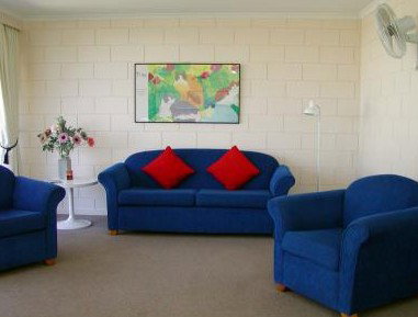 Penguin Mews - Lennox Head Accommodation 1