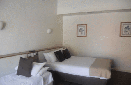 Burkes Hotel Motel - Lennox Head Accommodation