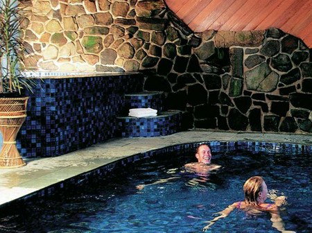 Falls Creek Hotel - Lennox Head Accommodation 3