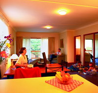 Oxley Court Serviced Apartments - Lennox Head Accommodation