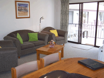 Peninsular Apartments - Lennox Head Accommodation 2