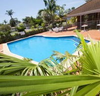 Island Palms Motor Inn - Lennox Head Accommodation