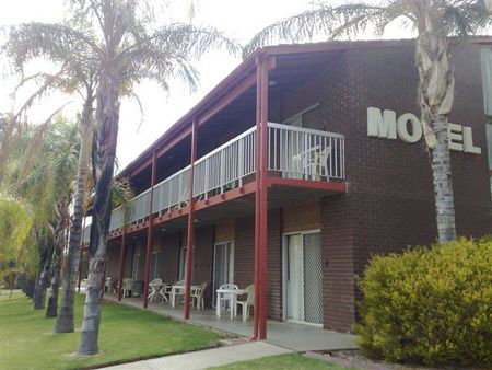 Barmera Hotel Motel - Lennox Head Accommodation 0