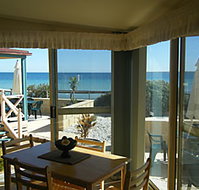 The Macs Beachfront Villas - Lennox Head Accommodation