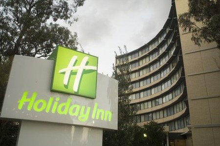 Holiday Inn Melbourne Airport - Lennox Head Accommodation 0