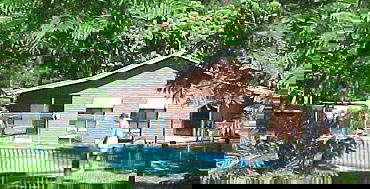 Glass House Mountains QLD Lennox Head Accommodation