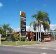 Queens Beach Motor Hotel - Lennox Head Accommodation