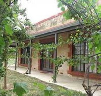 Under the Vines - Lennox Head Accommodation
