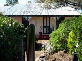 Jasmine's Cottage - Lennox Head Accommodation 0