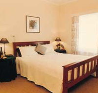 The Farm House - Lennox Head Accommodation