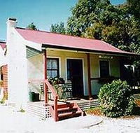 Trinity Cottage - Lennox Head Accommodation