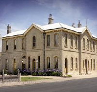 The Customs House - Lennox Head Accommodation