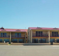 Tumby Bay Hotel Seafront Apartments - Lennox Head Accommodation