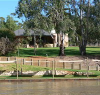 Roonka Riverfront Cottages - Lennox Head Accommodation