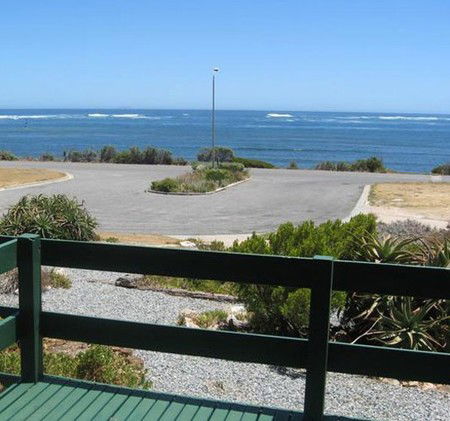 Oaklands Beach House - Lennox Head Accommodation 1