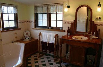 Sarah's Cottage - Lennox Head Accommodation 3