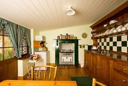 Sarah's Cottage - Lennox Head Accommodation 5