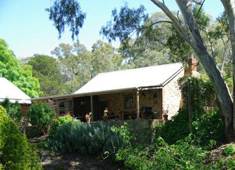 Miners Cottage - Lennox Head Accommodation 1