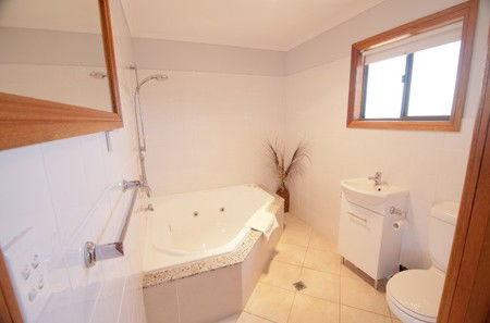 Lyrabendi Farmstay - Lennox Head Accommodation 3