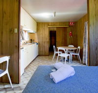 Port Elliot Holiday Park - Lennox Head Accommodation