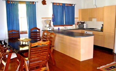 Ottilie's Cabin - Lennox Head Accommodation 5