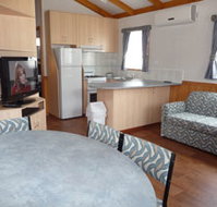 Victor Harbor Holiday and Cabin Park - Lennox Head Accommodation