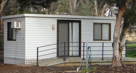 Long Island Caravan Park Cabins - Lennox Head Accommodation 1