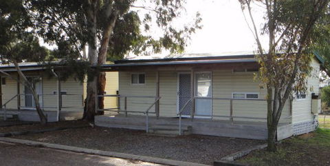 Long Island Caravan Park Cabins - Lennox Head Accommodation 6