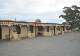 Central Court Motel - Lennox Head Accommodation 0