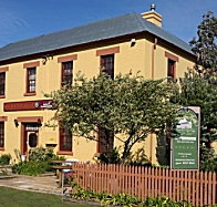 Schouten House - Lennox Head Accommodation