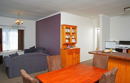 Fox And Hounds Inn - Lennox Head Accommodation 1