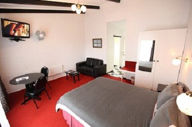 Fox And Hounds Inn - Lennox Head Accommodation 4