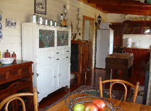 Westeria Cottage - Lennox Head Accommodation 4
