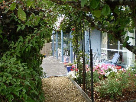 Rocking Horse Cottage - Lennox Head Accommodation 5