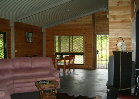 Daintree Mountain View Retreat And Vanilla Beans - Lennox Head Accommodation 1