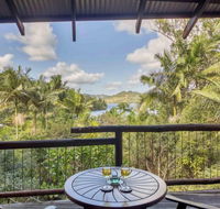 Secrets on the Lake - Lennox Head Accommodation