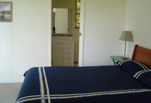 Breeze In Mollymook Beach - Lennox Head Accommodation 2