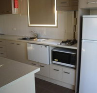 Bowlo Holiday Cabins - Lennox Head Accommodation