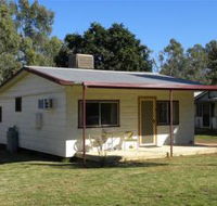 Cockatoo Cottage - Pooncarie - Lennox Head Accommodation