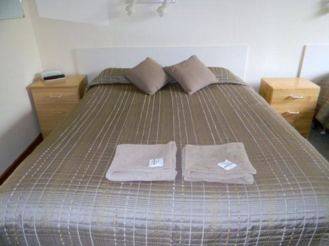 Bombala Maneroo Motel - Lennox Head Accommodation 0