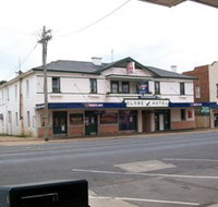 Globe Hotel Bombala - Lennox Head Accommodation