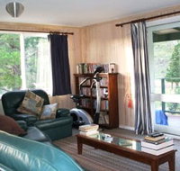 Crookshanks Cottage - Lennox Head Accommodation