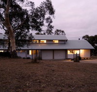 Silvertop Snowy Mountains Retreat - Lennox Head Accommodation