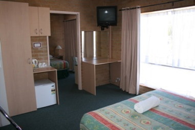 The Ski Inn Motel - Lennox Head Accommodation 0