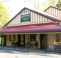 Bridge Hotel at Jingellic - Lennox Head Accommodation