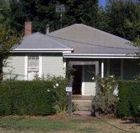 Honeysuckle Cottage Jingellic - Lennox Head Accommodation