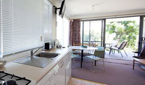 Queens Cottage - Lennox Head Accommodation 2