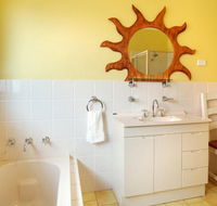 Burra by the Beach - Lennox Head Accommodation