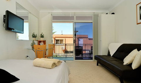 Beach Studio On Bombo - Lennox Head Accommodation 5